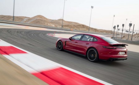 2019 Porsche Panamera GTS (Color: Carmine Red) Rear Three-Quarter Wallpapers 450x275 (63)