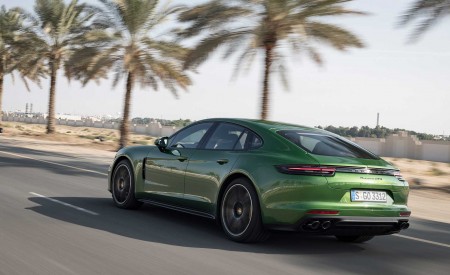 2019 Porsche Panamera GTS (Color: Mamba Green Metallic) Rear Three-Quarter Wallpapers 450x275 (33)