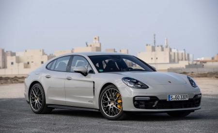 2019 Porsche Panamera GTS Front Three-Quarter Wallpapers 450x275 (103)