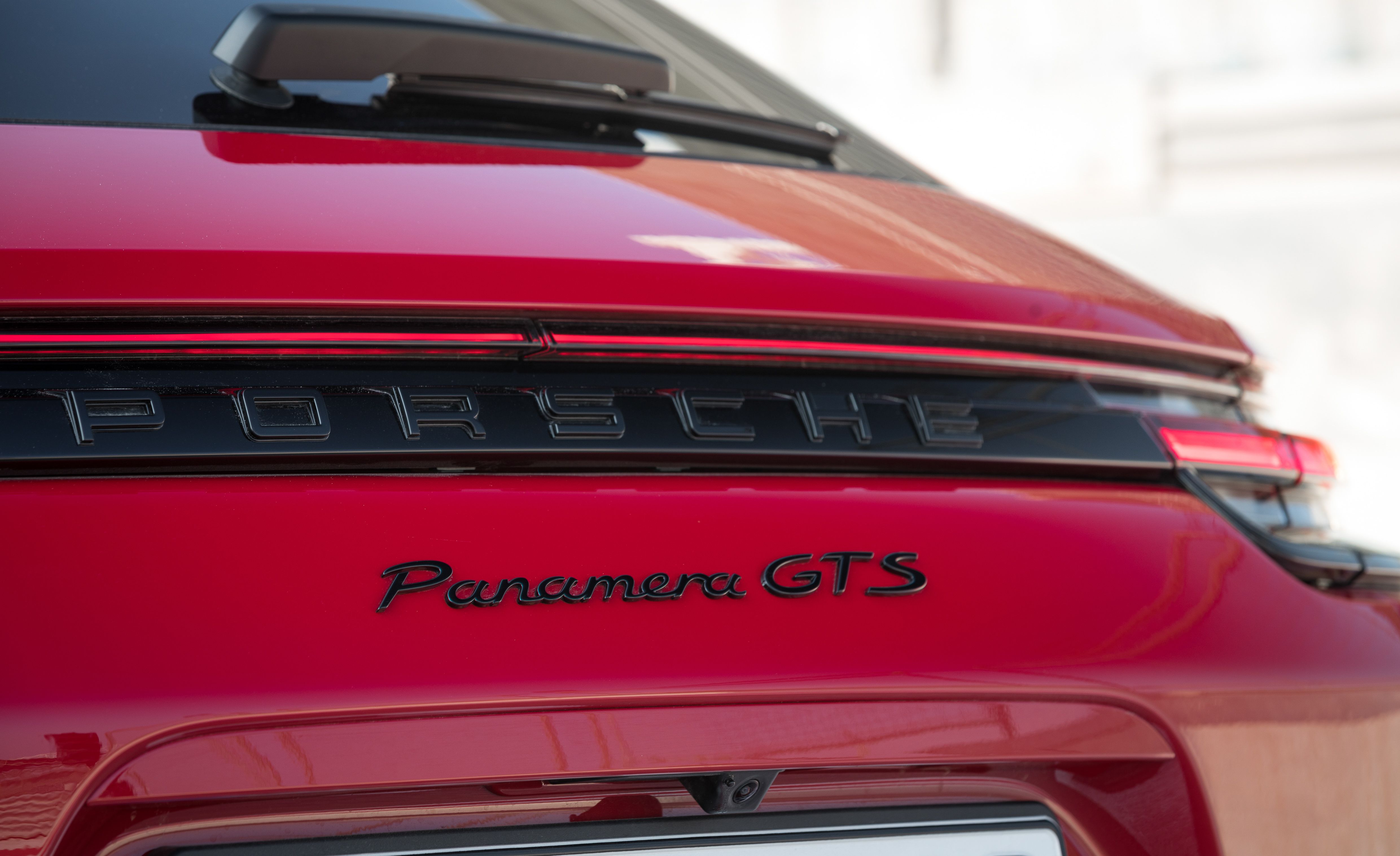 2019 Porsche Panamera GTS Sport Turismo Badge Wallpapers (11)