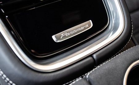 2019 Porsche Panamera GTS Sport Turismo Interior Detail Wallpapers 450x275 (87)