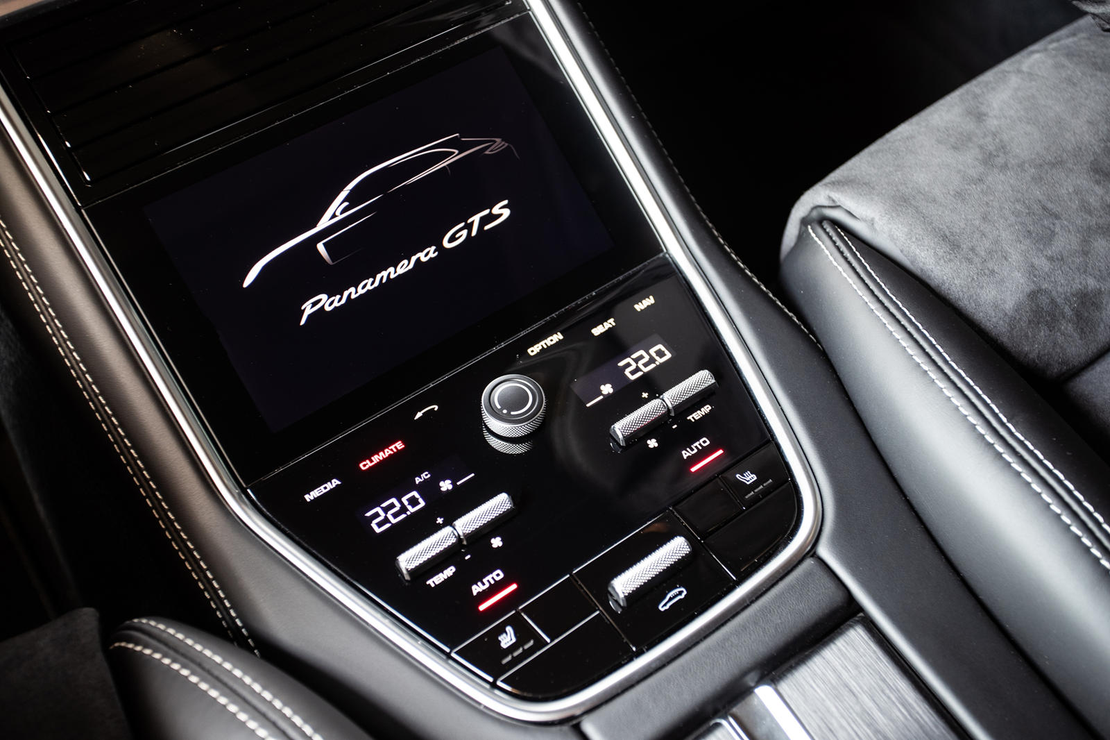 2019 Porsche Panamera GTS Sport Turismo Interior Detail Wallpapers #89 of 93