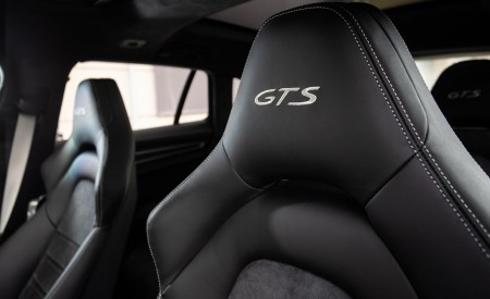 2019 Porsche Panamera GTS Sport Turismo Interior Front Seats Wallpapers 450x275 (91)