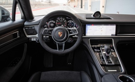 2019 Porsche Panamera GTS Sport Turismo Interior Steering Wheel Wallpapers 450x275 (93)