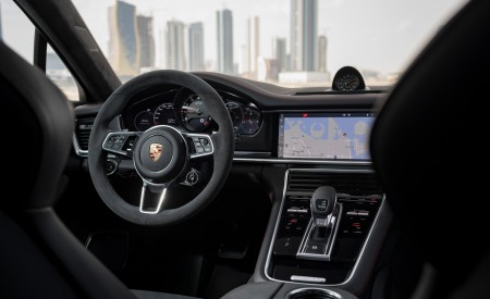 2019 Porsche Panamera GTS Sport Turismo Interior Wallpapers 450x275 (25)