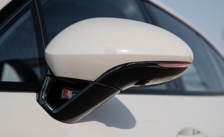 2019 Porsche Panamera GTS Sport Turismo Mirror Wallpapers 450x275 (78)