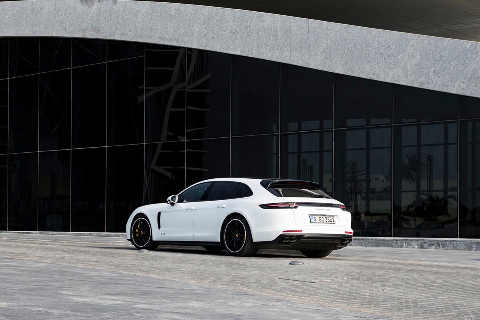 2019 Porsche Panamera GTS Sport Turismo Rear Three-Quarter Wallpapers #69 of 93