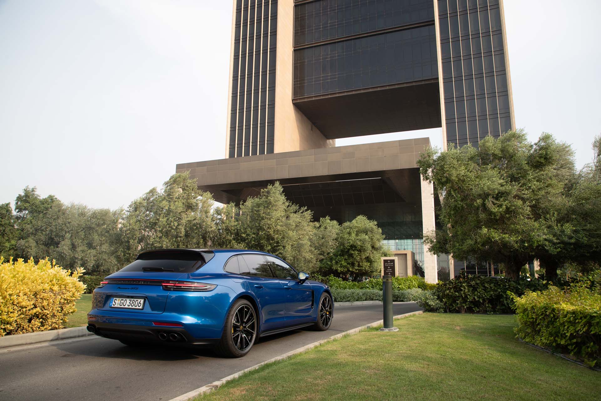 2019 Porsche Panamera GTS Sport Turismo Rear Three-Quarter Wallpapers #51 of 93