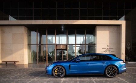 2019 Porsche Panamera GTS Sport Turismo Side Wallpapers 450x275 (54)
