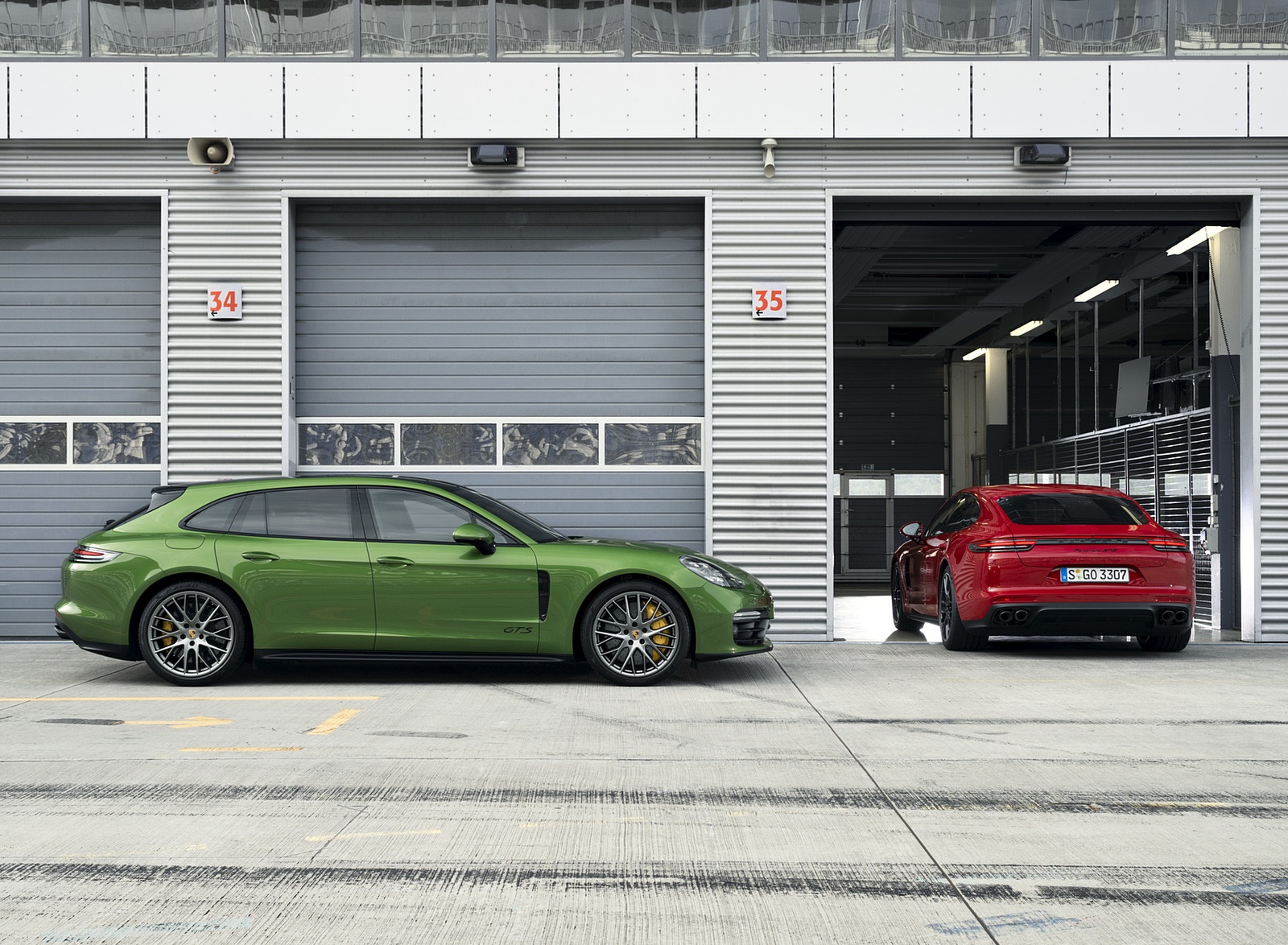 2019 Porsche Panamera GTS and Panamera GTS Sport Turismo Wallpapers (12)