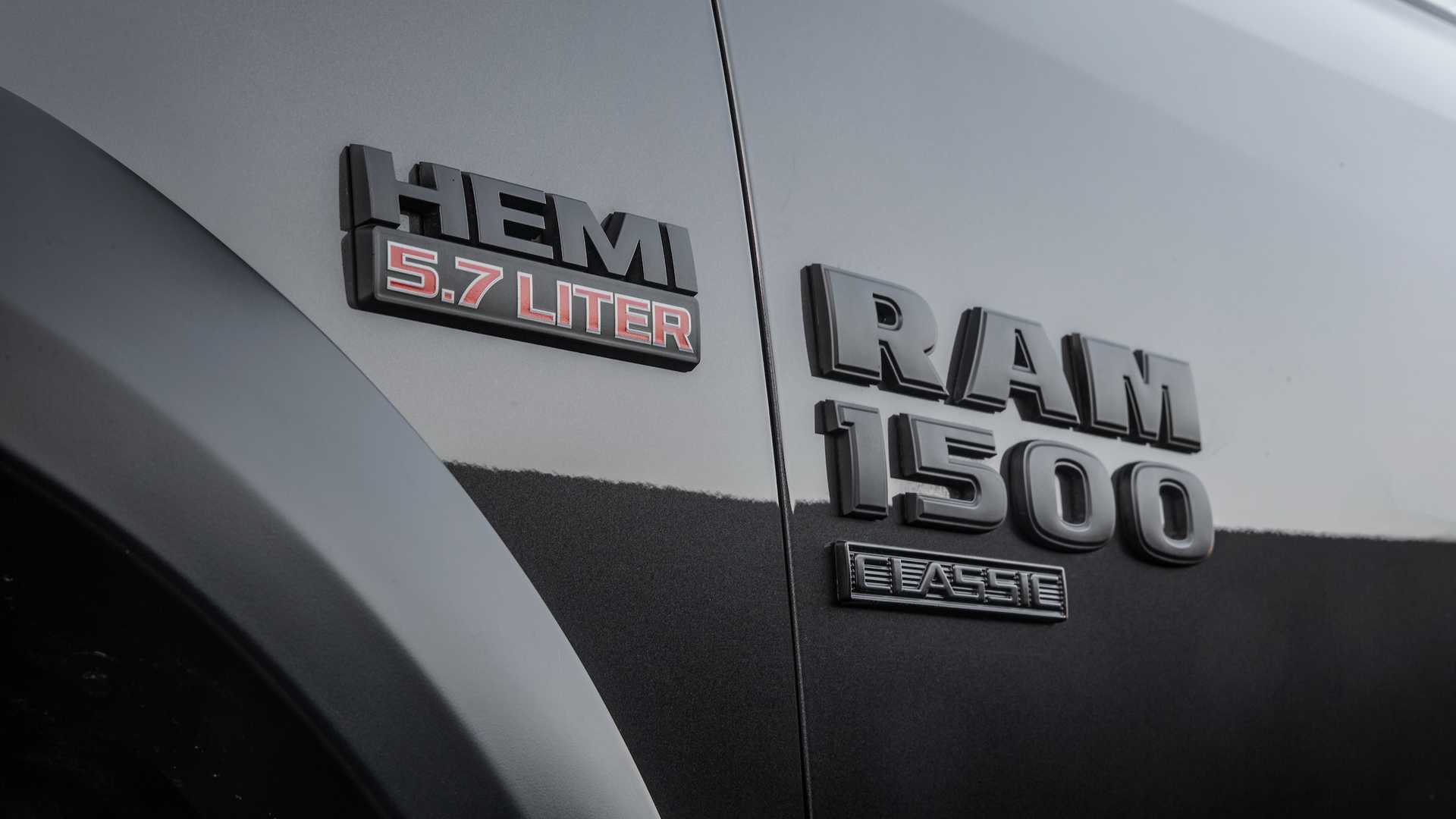 2019 Ram 1500 Classic Warlock Badge Wallpapers (10)