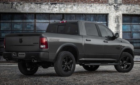 2019 Ram 1500 Classic Warlock Rear Three-Quarter Wallpapers 450x275 (3)