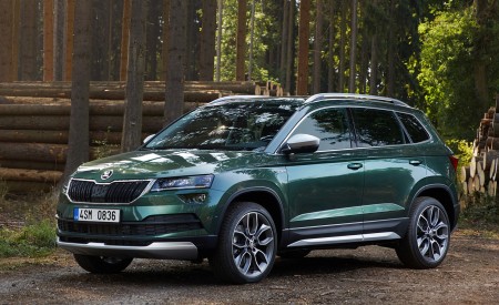 2019 Skoda Karoq Scout Front Three-Quarter Wallpapers 450x275 (11)