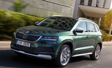 2019 Skoda Karoq Scout Front Three-Quarter Wallpapers 450x275 (3)