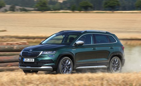 2019 Skoda Karoq Scout Front Three-Quarter Wallpapers 450x275 (4)