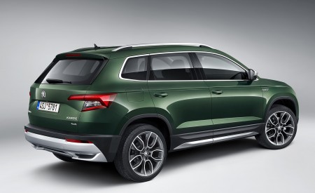 2019 Skoda Karoq Scout Rear Three-Quarter Wallpapers 450x275 (29)