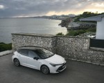 2019 Toyota Corolla Hatchback Hybrid 1.8L White Bitone (EU-Spec) Front Three-Quarter Wallpapers 150x120