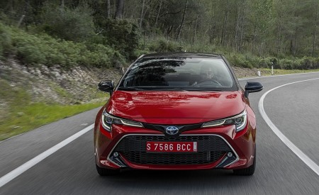 2019 Toyota Corolla Hatchback Hybrid 2.0L Red bitone (EU-Spec) Front Wallpapers 450x275 (15)