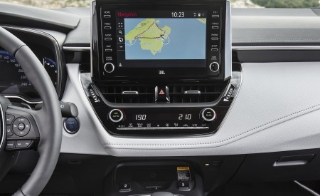 2019 Toyota Corolla Touring Sports 2.0L Brown (EU-Spec) Central Console Wallpapers 450x275 (25)