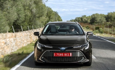 2019 Toyota Corolla Touring Sports 2.0L Brown (EU-Spec) Front Wallpapers 450x275 (18)