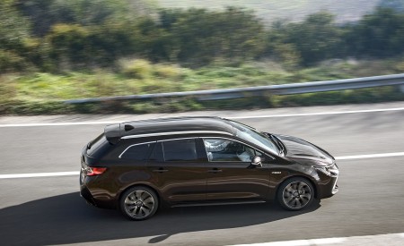 2019 Toyota Corolla Touring Sports 2.0L Brown (EU-Spec) Side Wallpapers 450x275 (6)