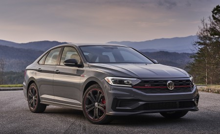 2019 Volkswagen Jetta GLI 35th Anniversary Edition Front Three-Quarter Wallpapers 450x275 (54)
