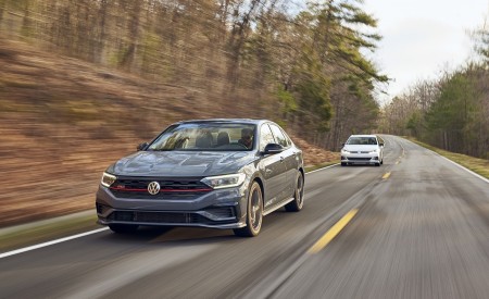 2019 Volkswagen Jetta GLI 35th Anniversary Edition Front Wallpapers 450x275 (49)