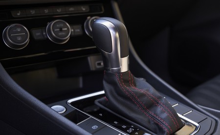 2019 Volkswagen Jetta GLI 35th Anniversary Edition Interior Detail Wallpapers 450x275 (73)