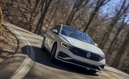 2019 Volkswagen Jetta GLI Autobahn Front Wallpapers 450x275 (77)