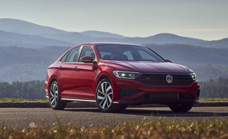 2019 Volkswagen Jetta GLI S Front Three-Quarter Wallpapers 450x275 (34)