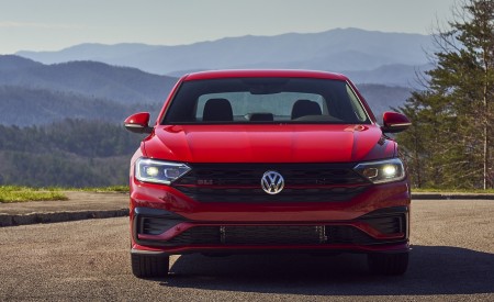 2019 Volkswagen Jetta GLI S Front Wallpapers 450x275 (36)
