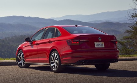 2019 Volkswagen Jetta GLI S Rear Three-Quarter Wallpapers 450x275 (37)