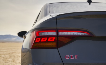 2019 Volkswagen Jetta GLI Tail Light Wallpapers 450x275 (16)