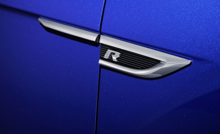 2019 Volkswagen T-Roc R Badge Wallpapers 450x275 (161)