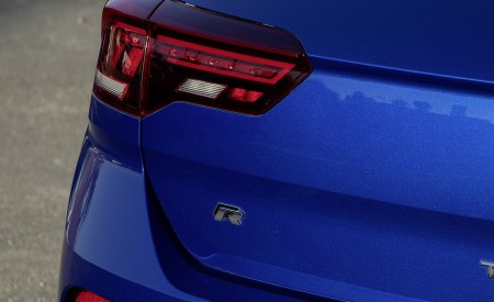2019 Volkswagen T-Roc R Detail Wallpapers 450x275 (36)