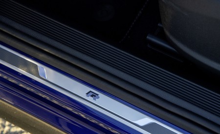2019 Volkswagen T-Roc R Door Sill Wallpapers 450x275 (39)