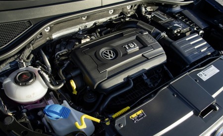 2019 Volkswagen T-Roc R Engine Wallpapers 450x275 (38)