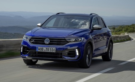 2019 Volkswagen T-Roc R Front Three-Quarter Wallpapers 450x275 (2)