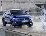 2019 Volkswagen T-Roc R Front Three-Quarter Wallpapers 150x120