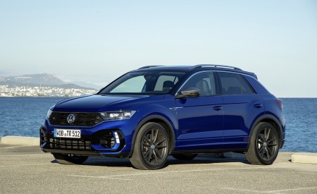 2019 Volkswagen T-Roc R Front Three-Quarter Wallpapers 450x275 (24)