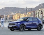 2019 Volkswagen T-Roc R Front Three-Quarter Wallpapers 150x120