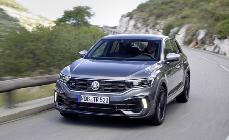 2019 Volkswagen T-Roc R Front Three-Quarter Wallpapers 450x275 (97)