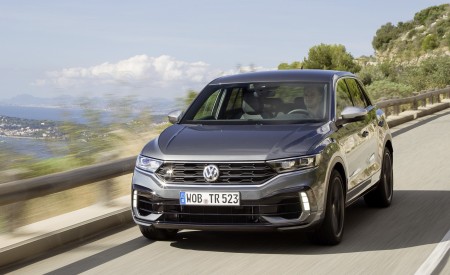 2019 Volkswagen T-Roc R Front Three-Quarter Wallpapers 450x275 (99)