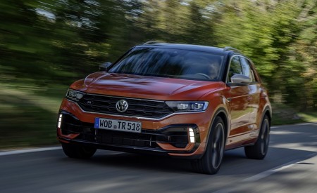 2019 Volkswagen T-Roc R Front Wallpapers 450x275 (49)
