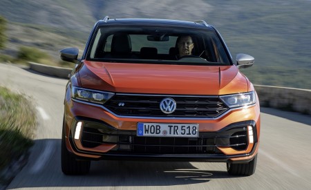 2019 Volkswagen T-Roc R Front Wallpapers 450x275 (52)
