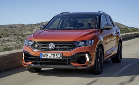 2019 Volkswagen T-Roc R Front Wallpapers 450x275 (63)