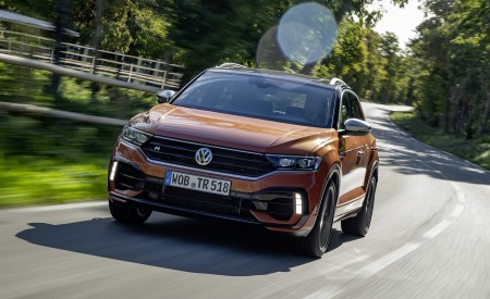 2019 Volkswagen T-Roc R Front Wallpapers 450x275 (65)