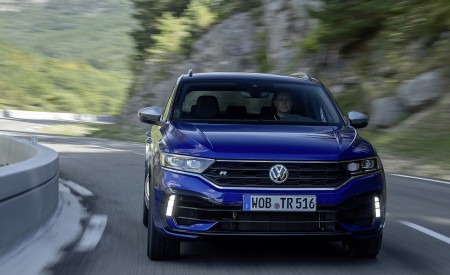 2019 Volkswagen T-Roc R Front Wallpapers 450x275 (7)