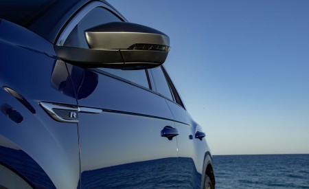 2019 Volkswagen T-Roc R Mirror Wallpapers 450x275 (33)