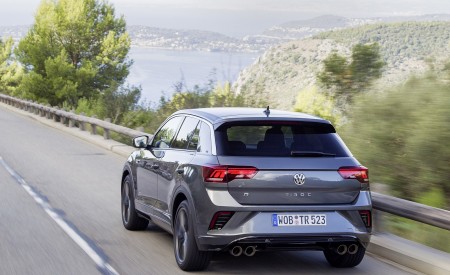 2019 Volkswagen T-Roc R Rear Three-Quarter Wallpapers 450x275 (105)